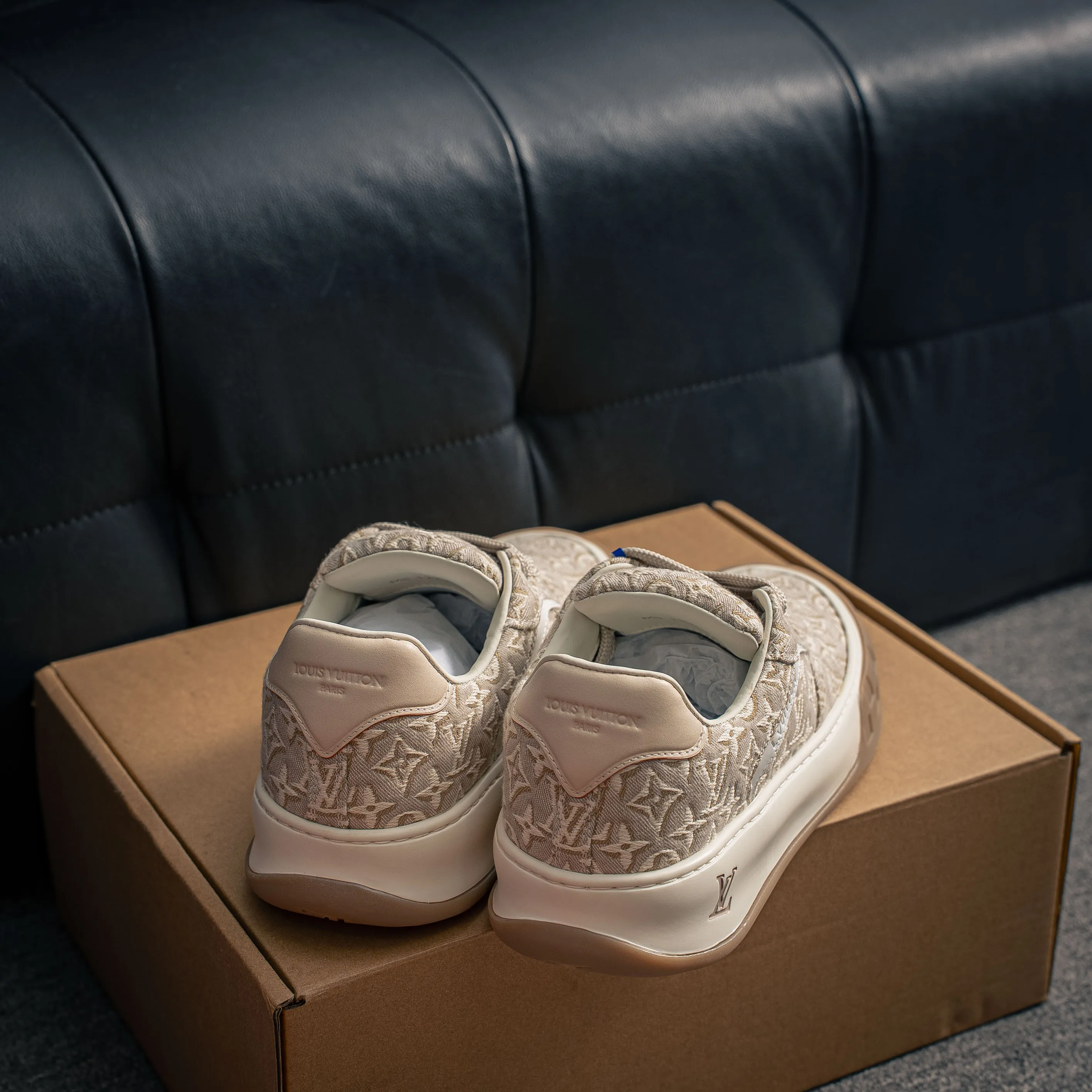 # LV tilted ， Shoes，Sneakers， Shoes，Skate Shoes~~ Sneakers， LV Shoes ， Cushioning TPU Vuitton ，